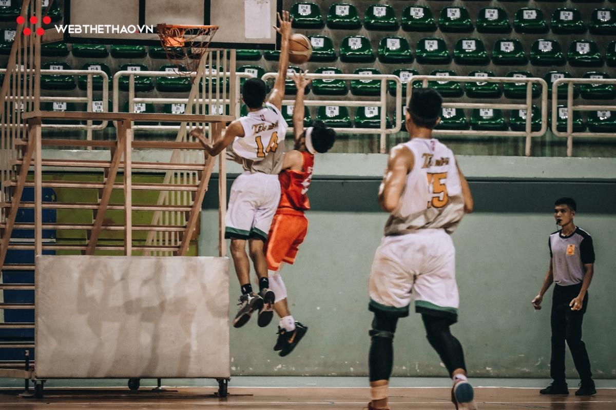 Chung kết nam giải Hạng A TP HCM 2019: Mưa 3 điểm đưa Quận 5 lên ngôi vô địch Chung kết nam giải Hạng A TP HCM 2019: Mưa 3 điểm đưa Quận 5 lên ngôi vô địch